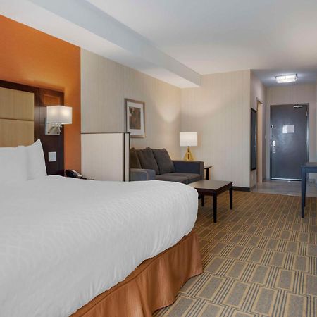 Best Western Plus Chateau Fort St. John Esterno foto