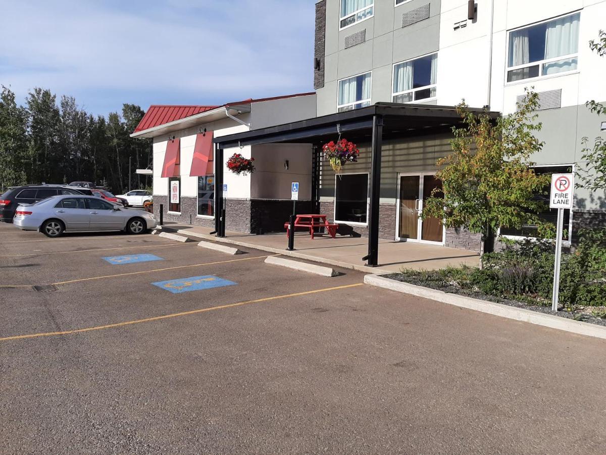 Best Western Plus Chateau Fort St. John Esterno foto