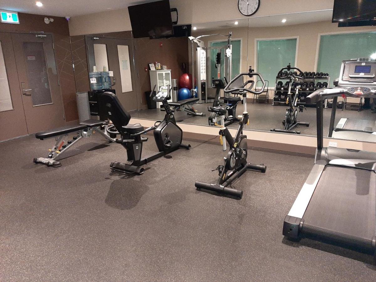 Best Western Plus Chateau Fort St. John Esterno foto