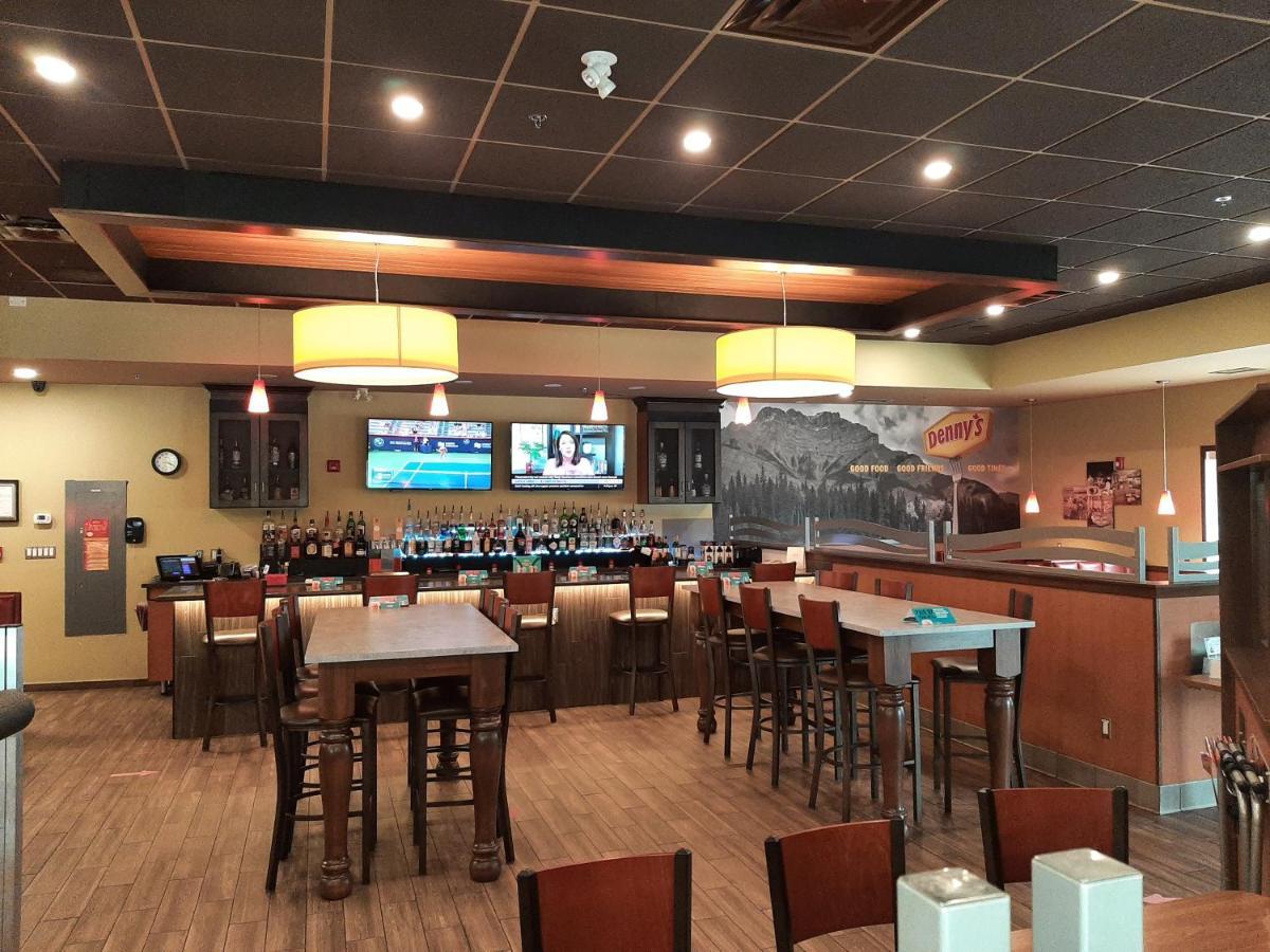 Best Western Plus Chateau Fort St. John Esterno foto