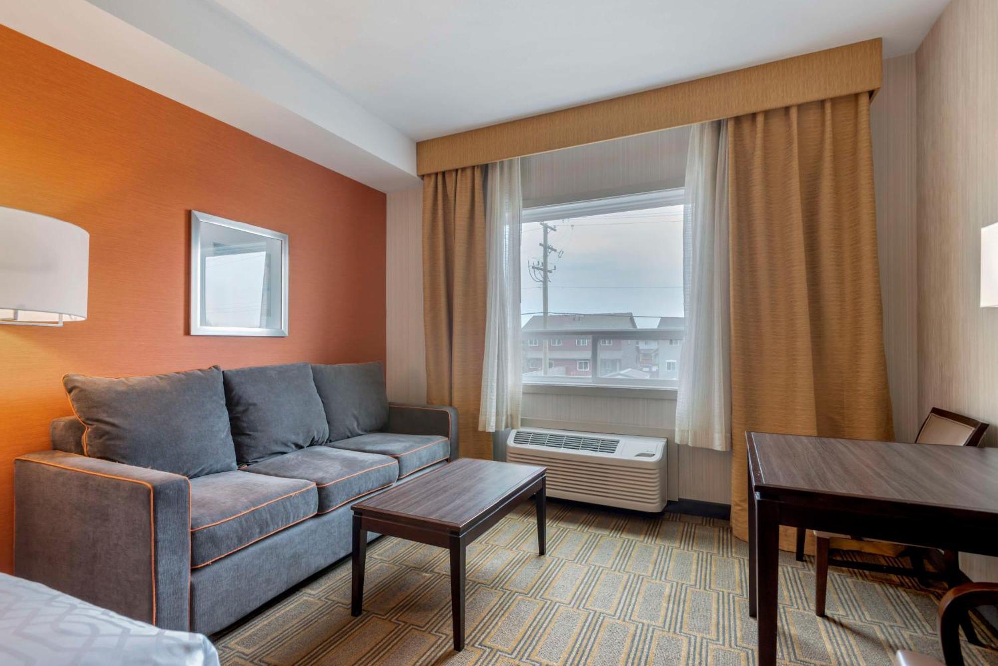 Best Western Plus Chateau Fort St. John Esterno foto
